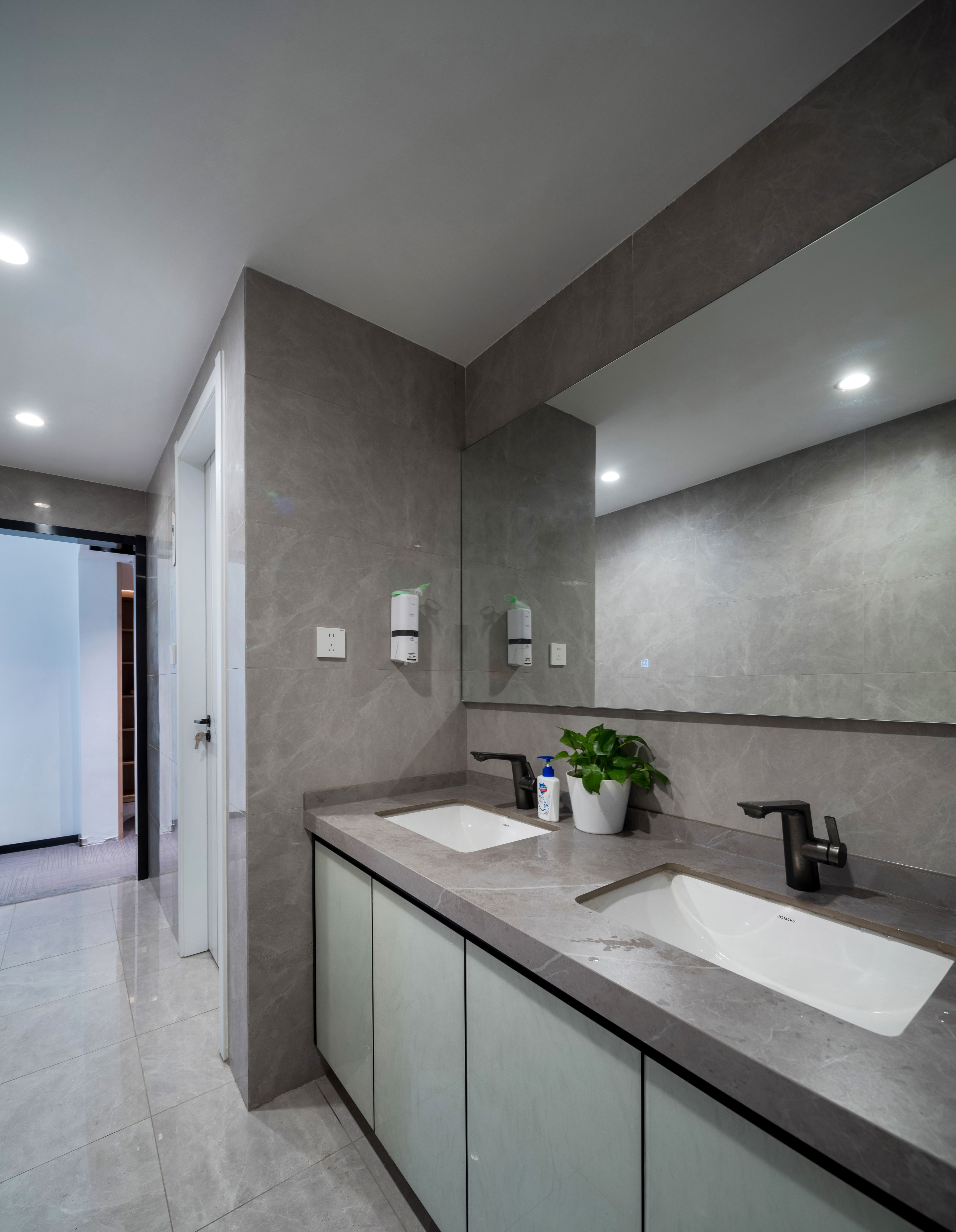 【完工項目】現(xiàn)在辦公空間流行這樣設(shè)計!(圖12) 42.jpg