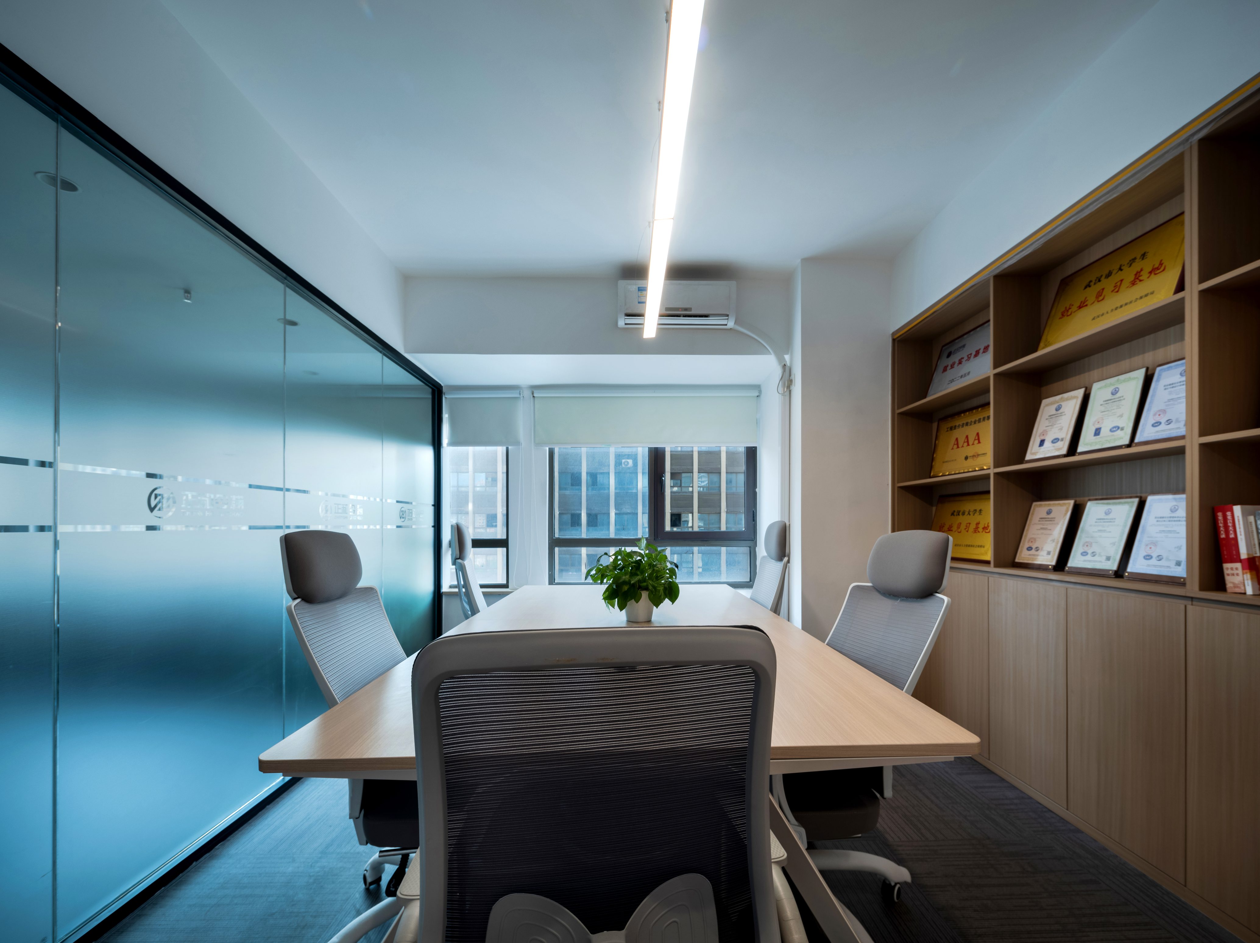 【完工項目】現(xiàn)在辦公空間流行這樣設(shè)計!(圖5) 27.jpg